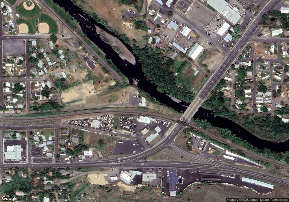 2315 SE Collins Dr, Pendleton, OR 97801 - photo 1