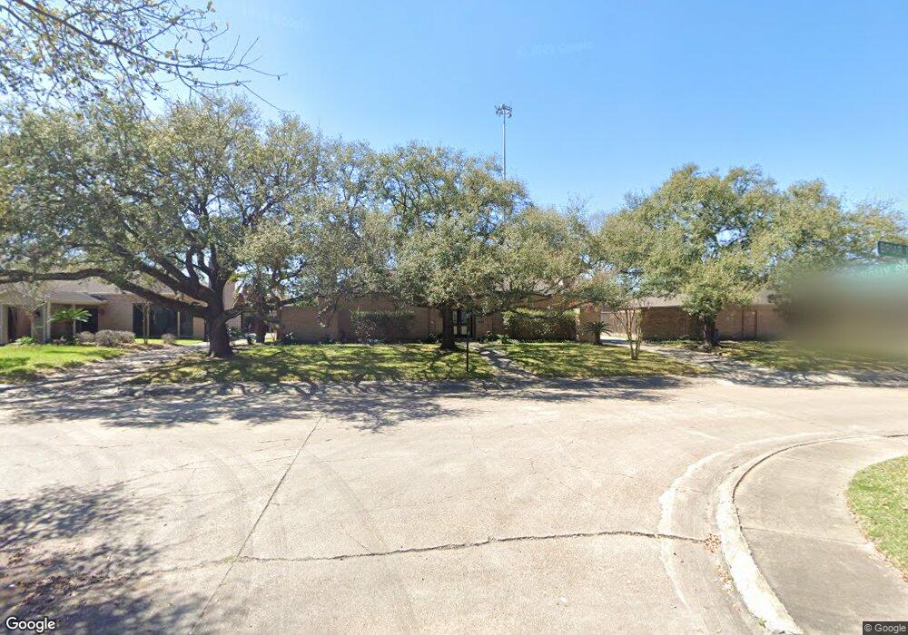 614 Briar Hill Dr, Houston, TX 77042 - photo 1