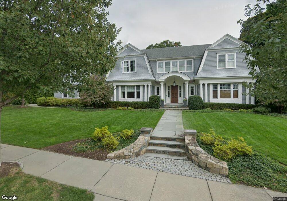 91 Pickwick Rd, West Newton, MA 02465 - photo 1