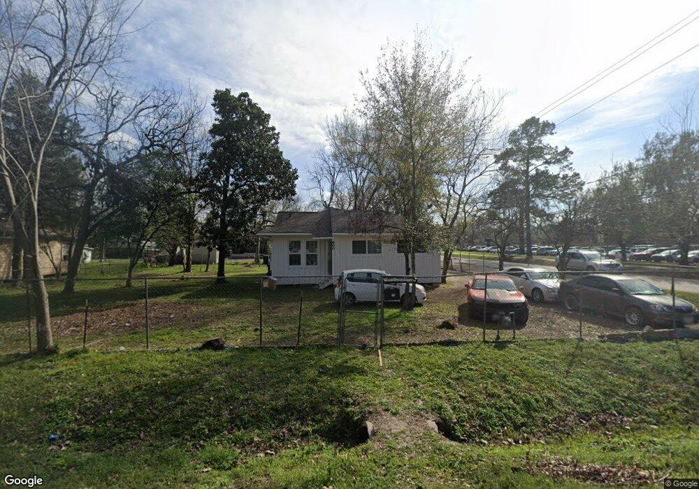 600 Dorchester St, Houston, TX 77022 - photo 1