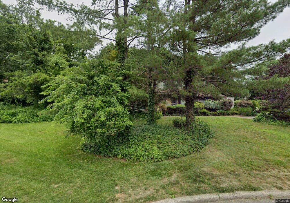 14 E Gate Rd, Port Washington, NY 11050 - photo 1