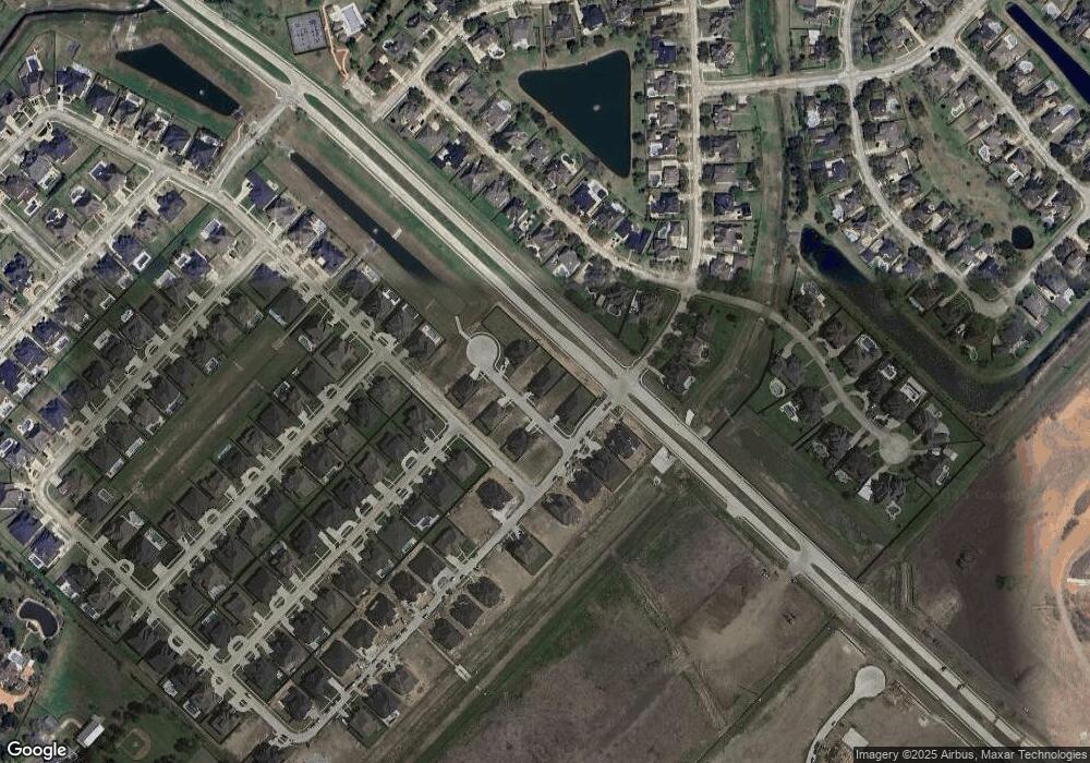 1915 Silver Point Ct, Friendswood, TX 77546 - photo 1