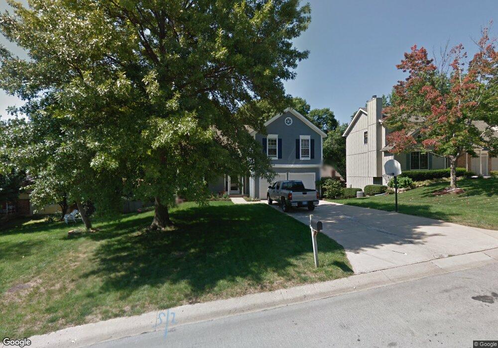 8638 Dice Ln, Lenexa, KS 66215 - photo 1