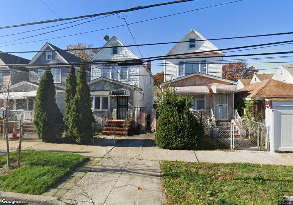 11612 171st St, Jamaica, NY 11434 - photo 1