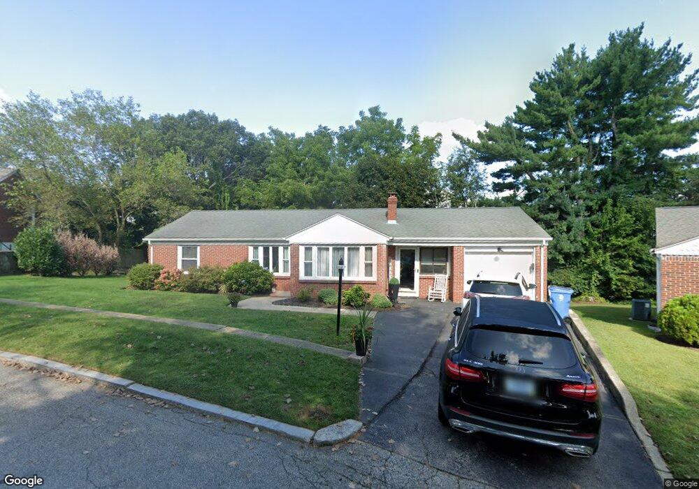 72 Valente Dr, Cranston, RI 02920 - photo 1