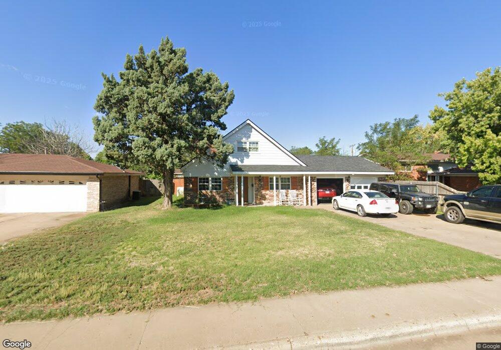 119 Armstrong Ave, Dumas, TX 79029 - photo 1