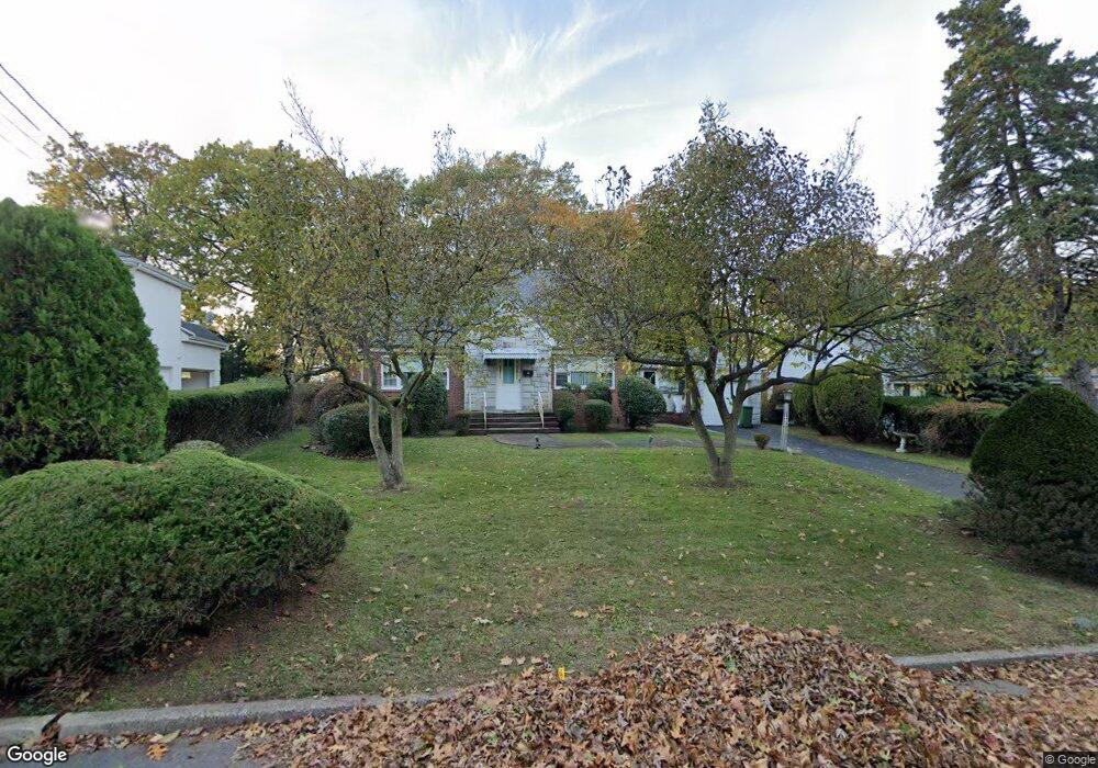 384 Valley View Ave, Paramus, NJ 07652 - photo 1