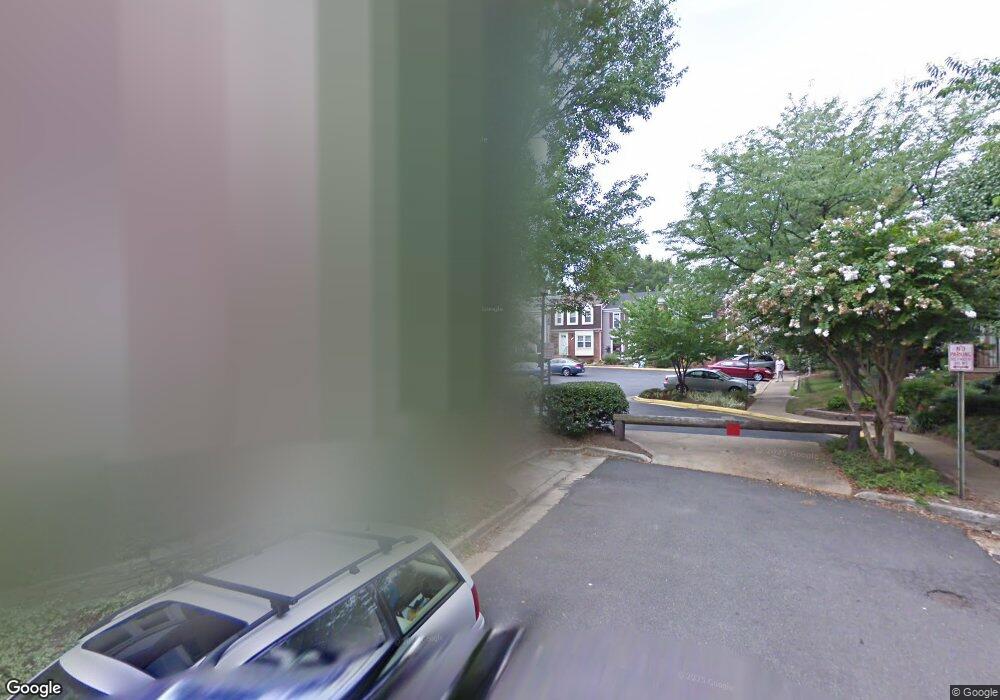 1328 Chetworth Ct, Alexandria, VA 22314 - photo 1