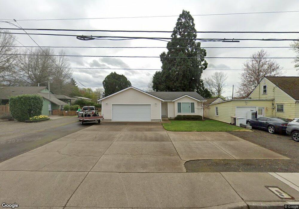1720 Queen Ave SW, Albany, OR 97321 - photo 1