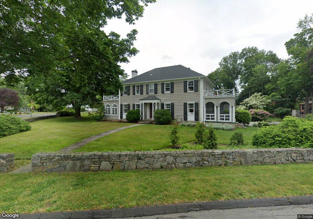 132 Sturges Rd, Fairfield, CT 06824 - photo 1