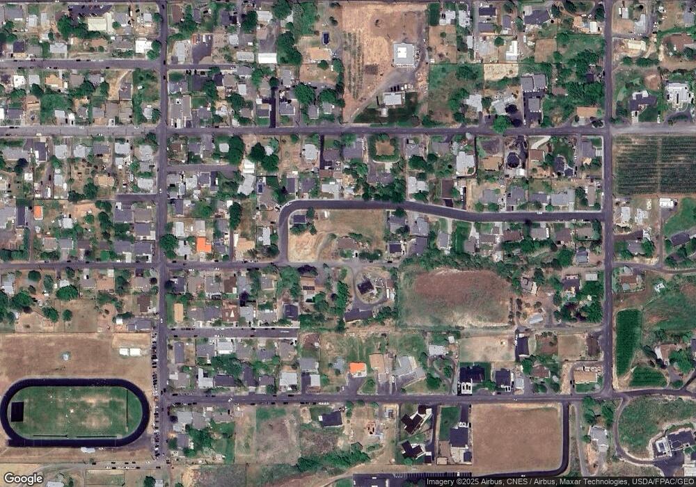 2515 E 16th St, the Dalles, OR 97058 - photo 1