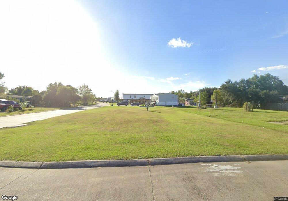3512 Fallon Dr, Houma, LA 70363 - photo 1