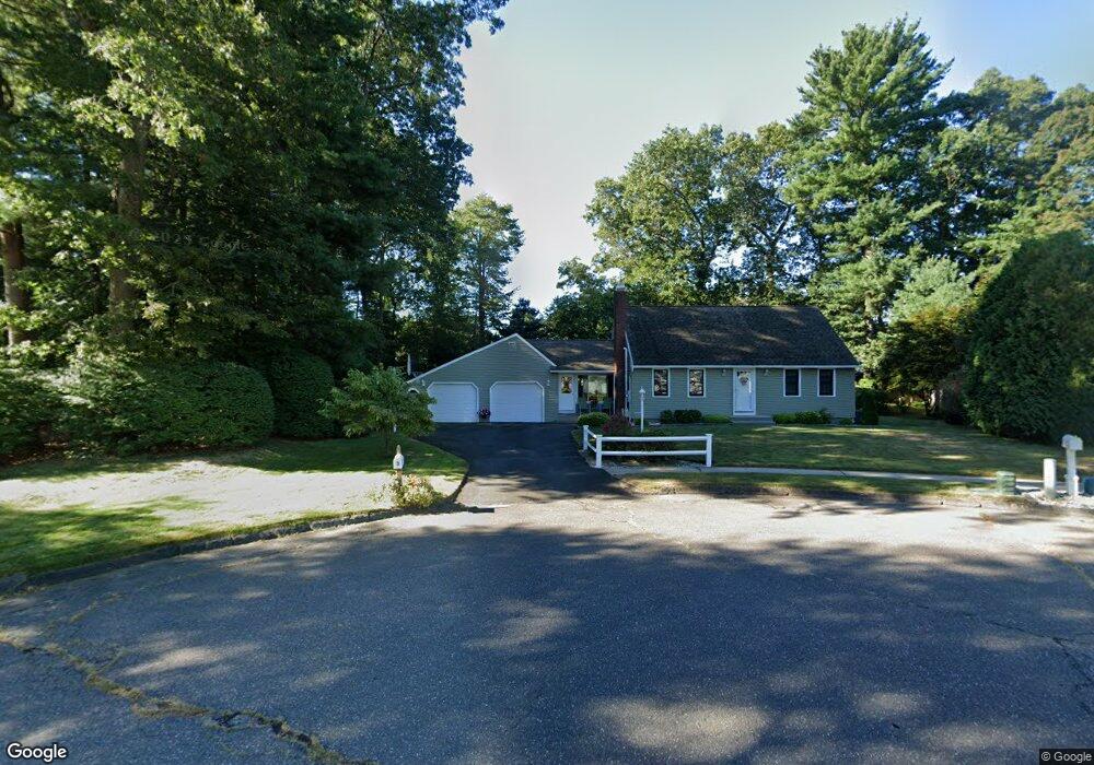 3 Center Cir, Enfield, CT 06082 - photo 1