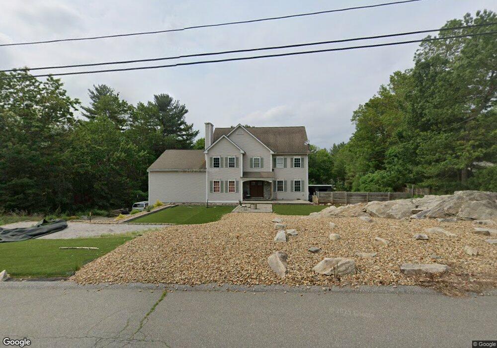 5 Ledgewood Dr, Litchfield, NH 03052 - photo 1