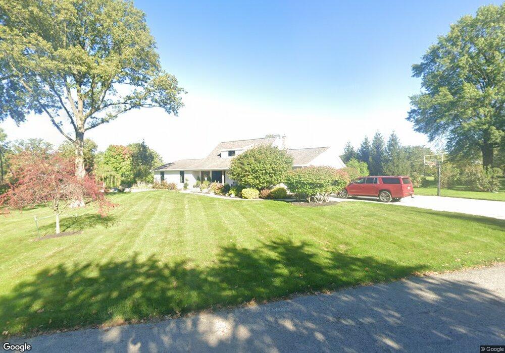 1501 Clubview Dr, Lima, OH 45805 - photo 1