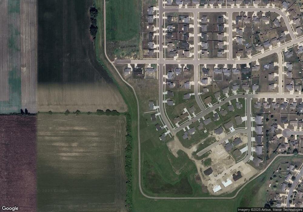 463 S 7th St, Evansville, WI 53536 - photo 1