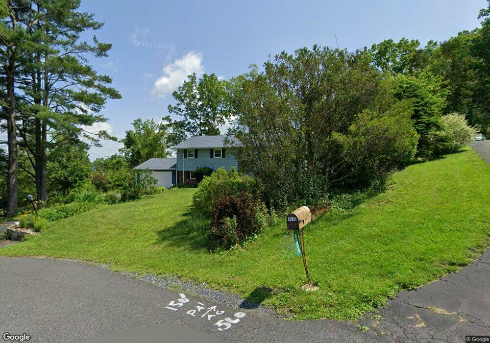 4609 Sunset Cir, Coopersburg, PA 18036 - photo 1