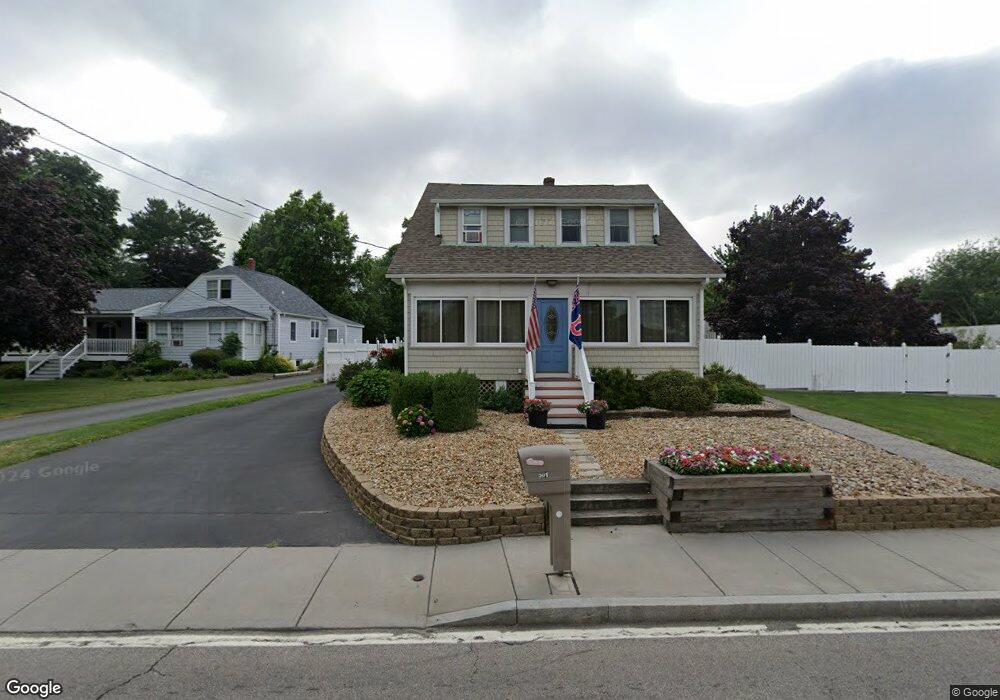 501 Metacom Ave, Warren, RI 02885 - photo 1