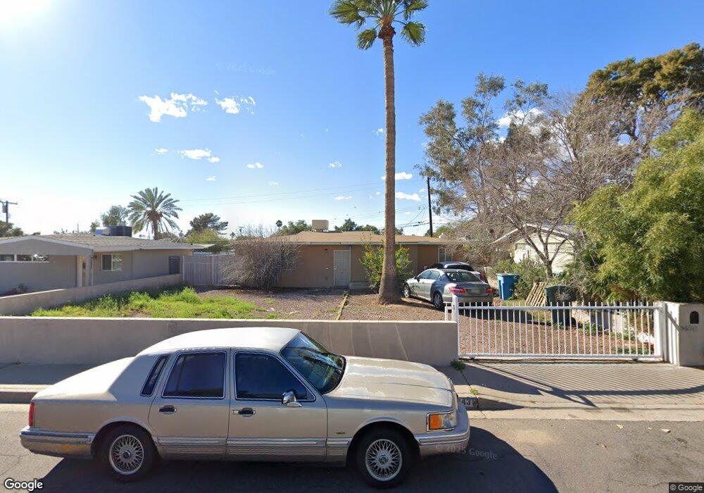 9438 N 3rd Dr, Phoenix, AZ 85021 - photo 1