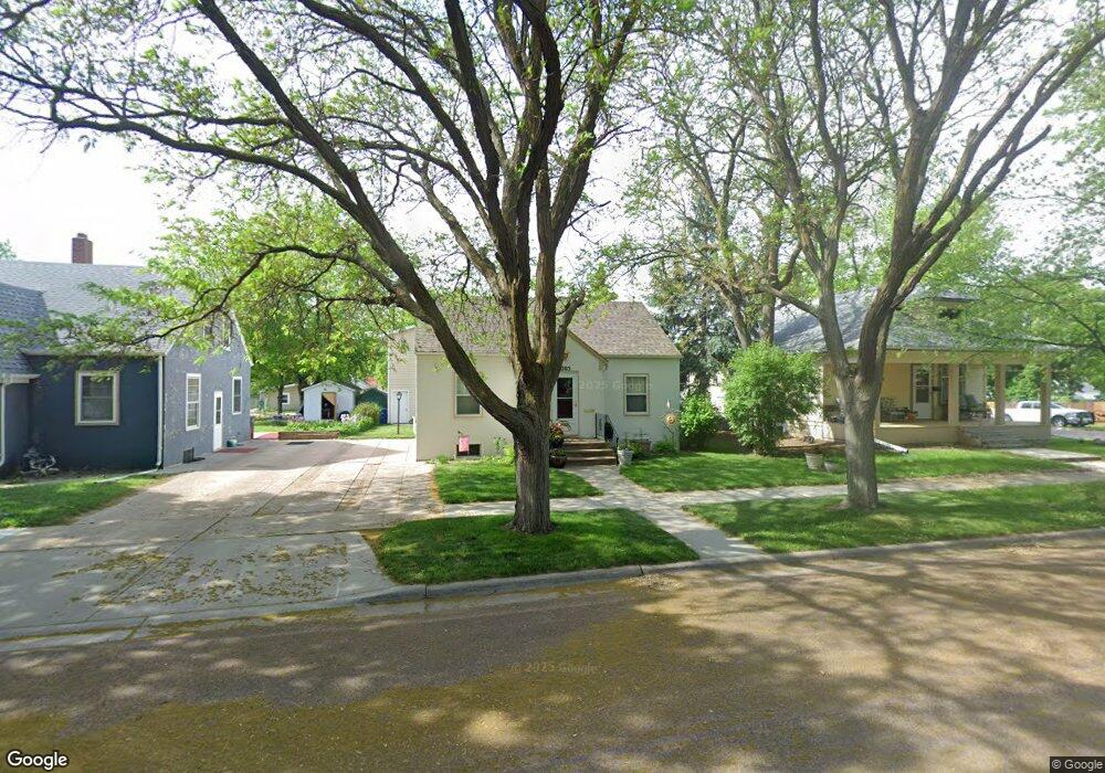 1205 E 3rd Ave, Mitchell, SD 57301 - photo 1