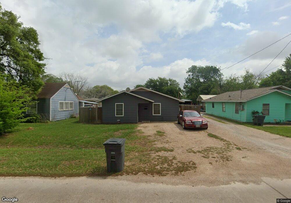 1903 Avenue L, Bay City, TX 77414 - photo 1