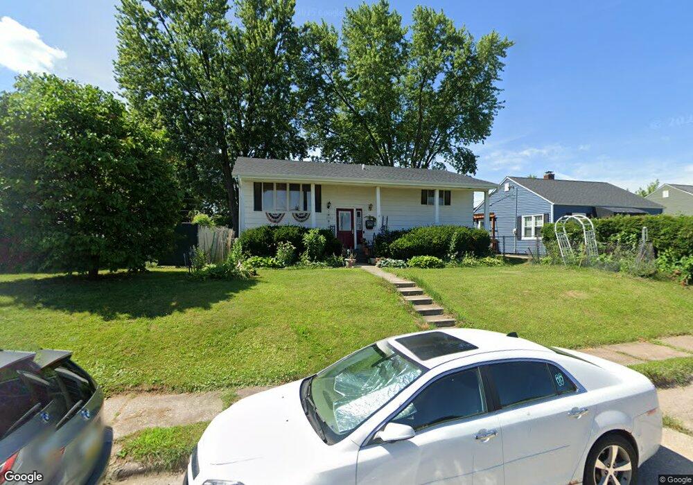 2131 Grove St, Davenport, IA 52804 - photo 1