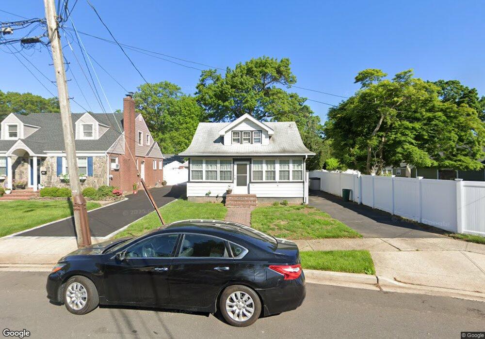 338 Madison Ave, West Hempstead, NY 11552 - photo 1