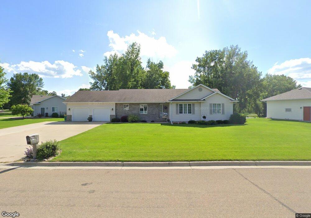 1513 Seath Dr, Albert Lea, MN 56007 - photo 1