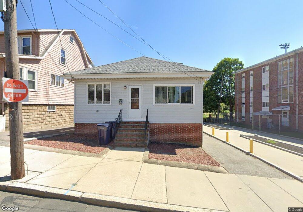 1 Russell St unit A, Everett, MA 02149 - photo 1