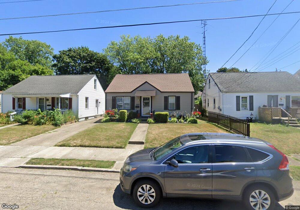 1520 Downing Ct NE, Canton, OH 44714 - photo 1