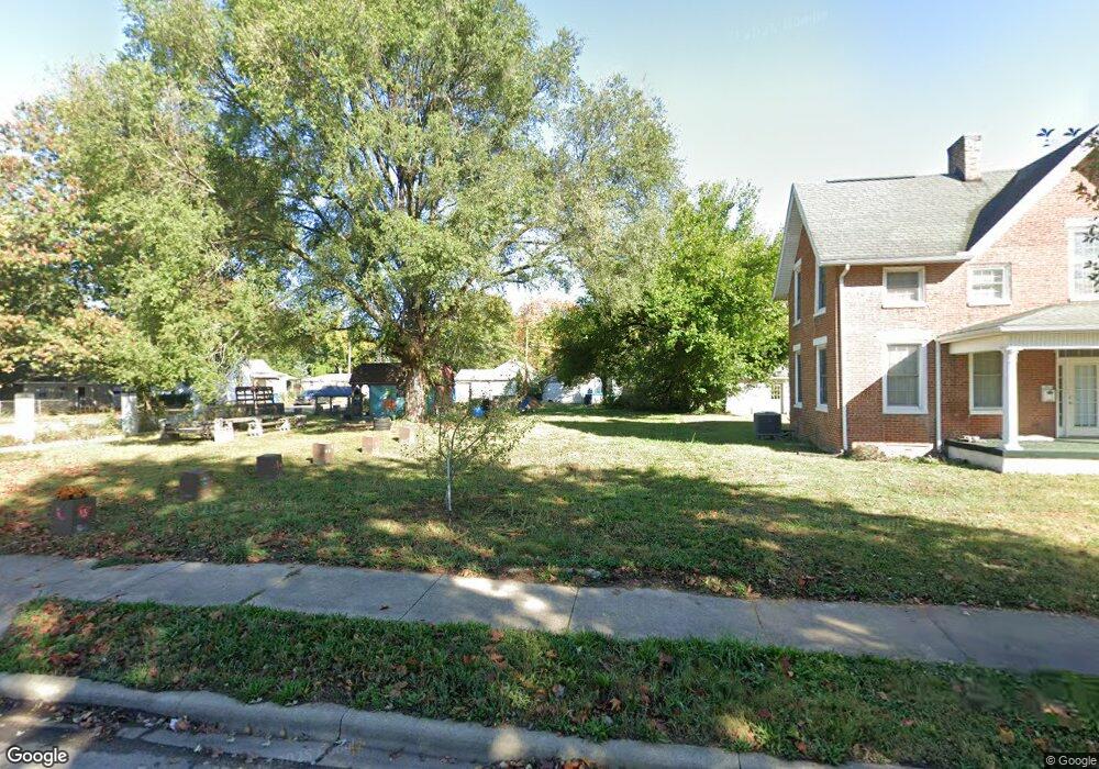 1608 Locust St, Terre Haute, IN 47807 - photo 1