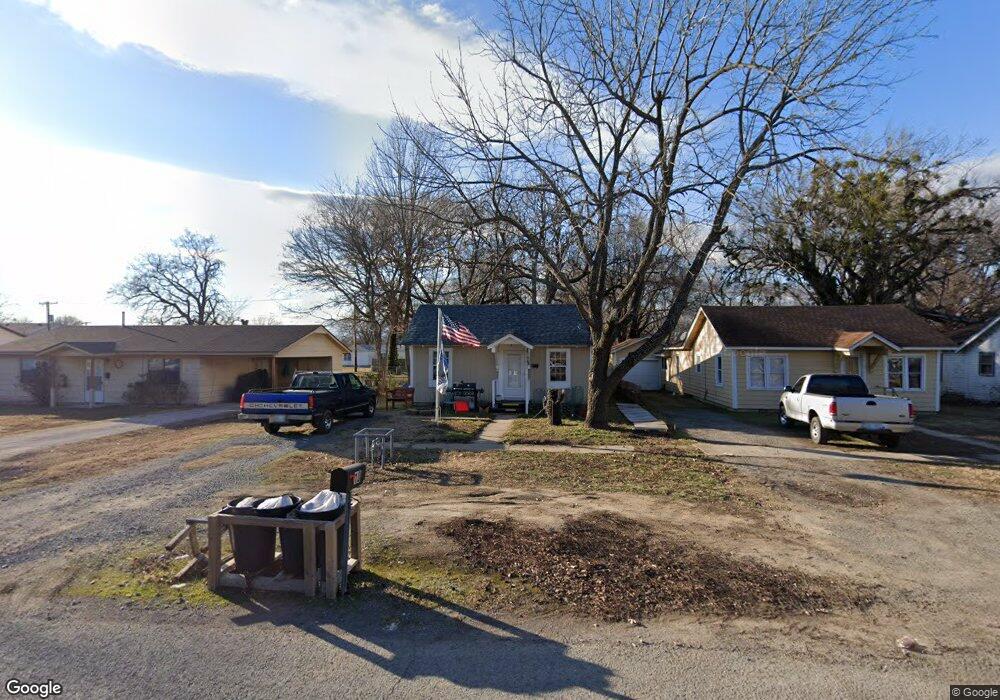 10 S Whitaker St, Pryor, OK 74361 - photo 1