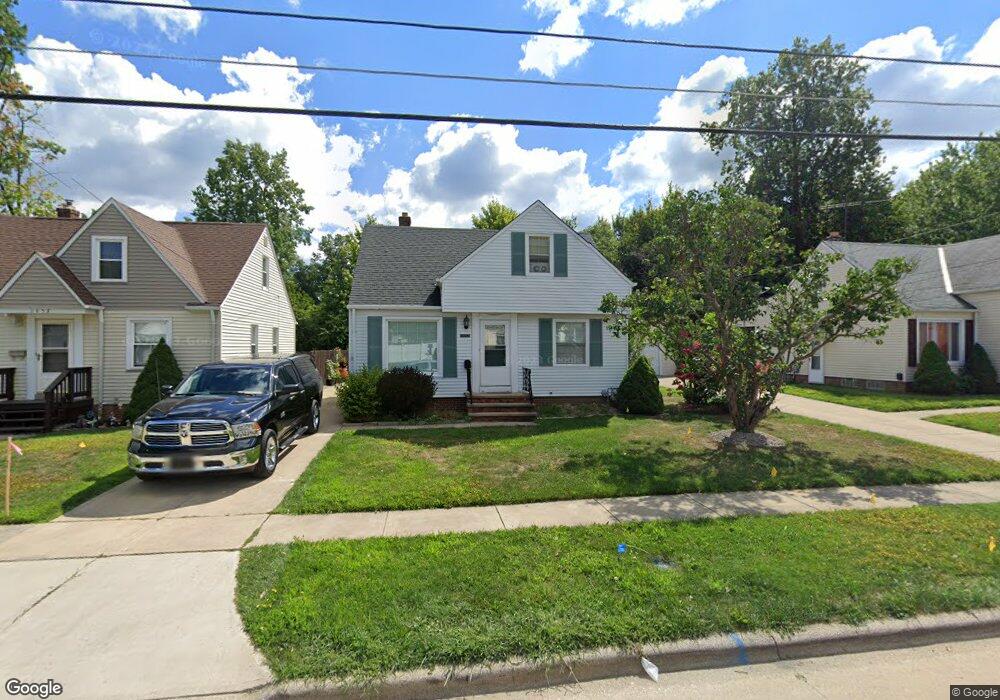 1657 Douglas Rd, Wickliffe, OH 44092 - photo 1