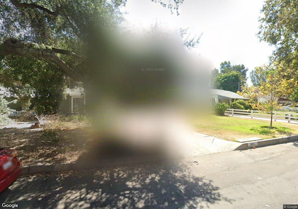 2011 W Parkside Ave, Burbank, CA 91506 - photo 1