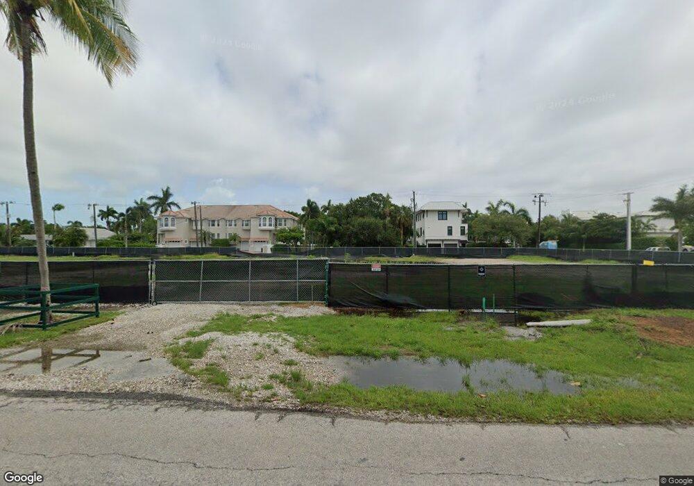 875 10th Ave S, Naples, FL 34102 - photo 1