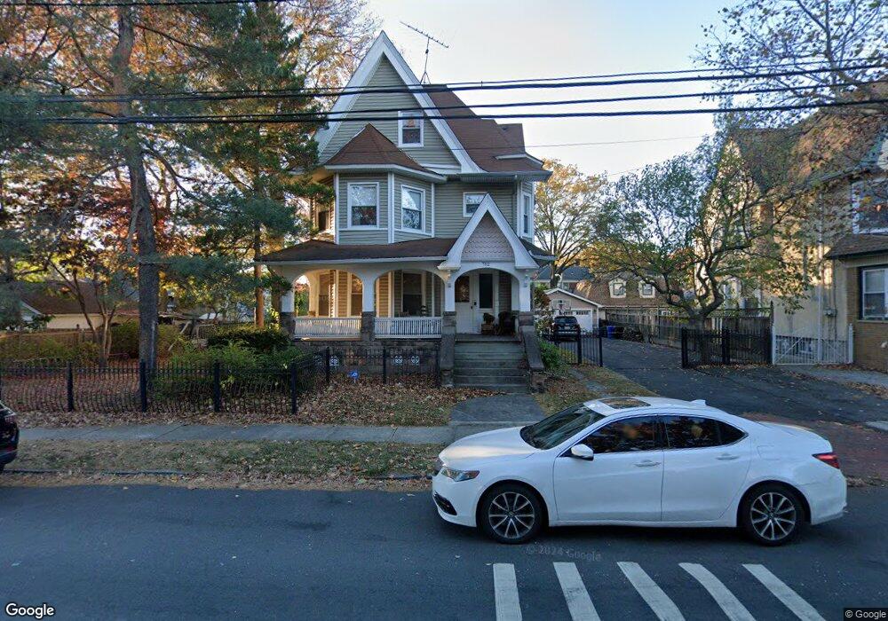 752 Degraw Ave, Newark, NJ 07104 - photo 1