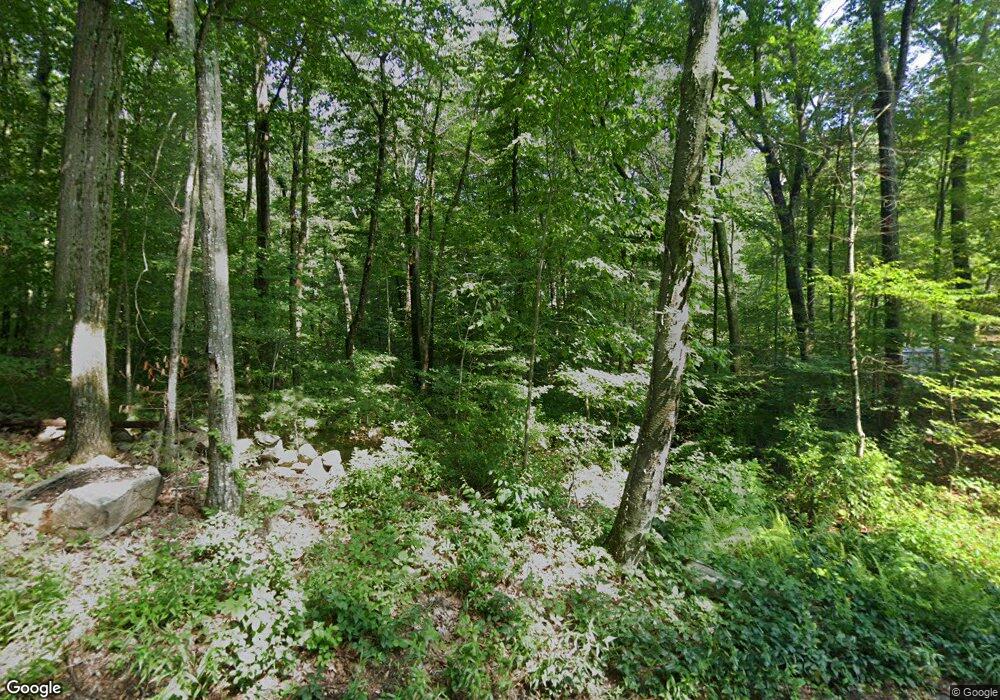 8 Parker Rd, Sutton, MA 01590 - photo 1