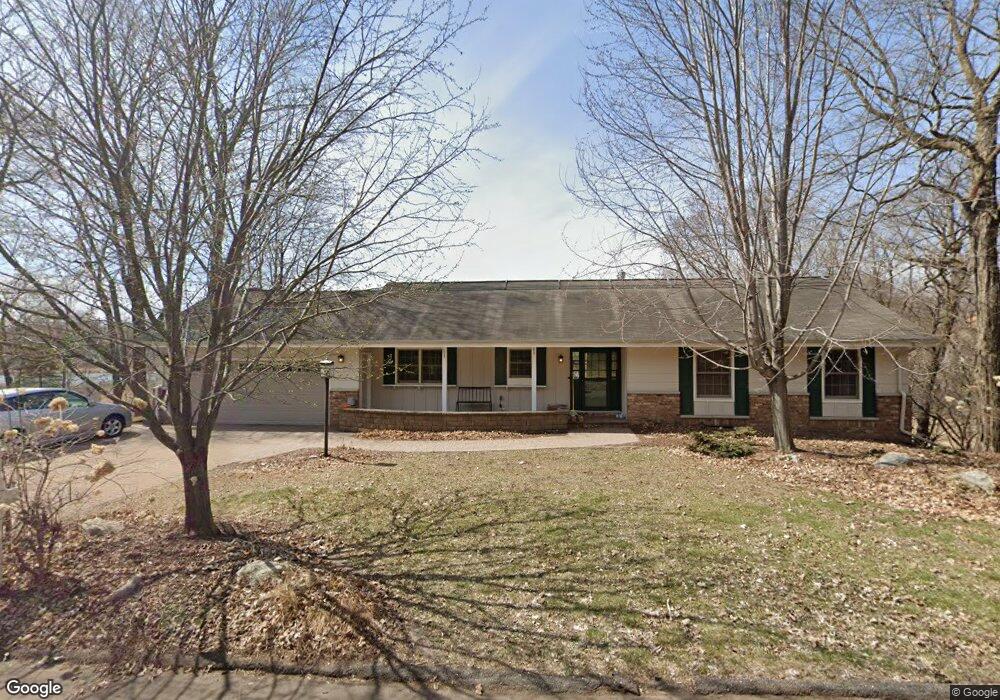 17123 Chiltern Hills Rd, Minnetonka, MN 55345 - photo 1