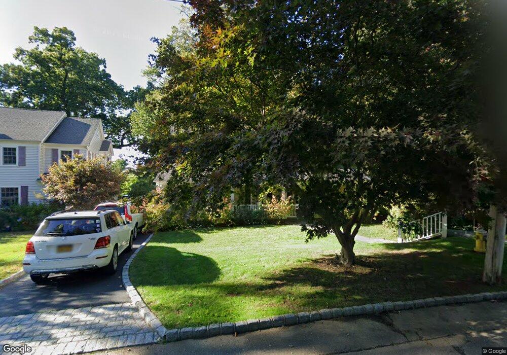 151 Ryder Rd, Manhasset, NY 11030 - photo 1