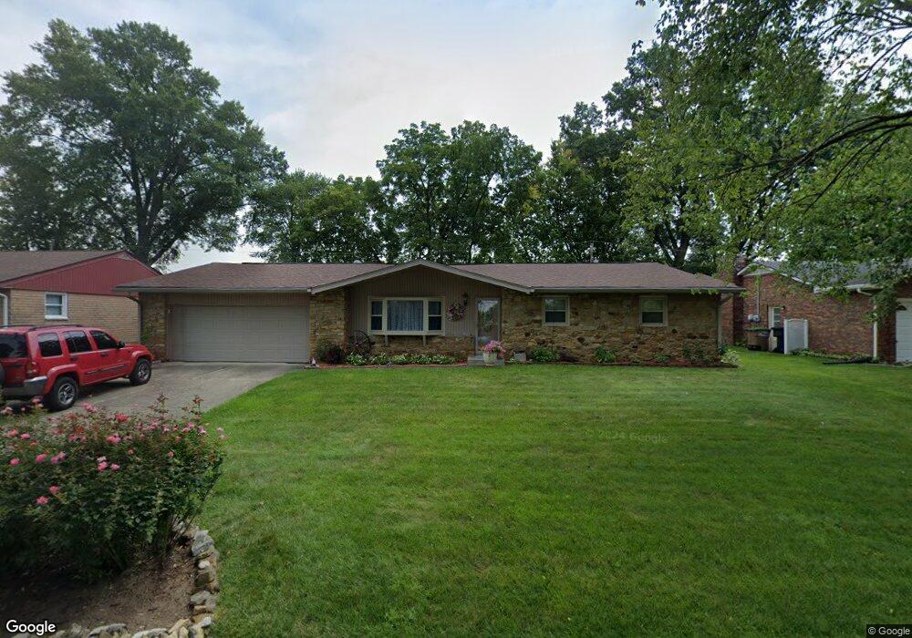 2945 Wedgewood Dr, Columbus, IN 47203 - photo 1