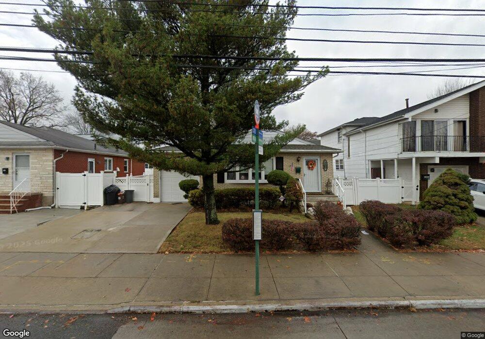 3167 Hylan Blvd, Staten Island, NY 10306 - photo 1