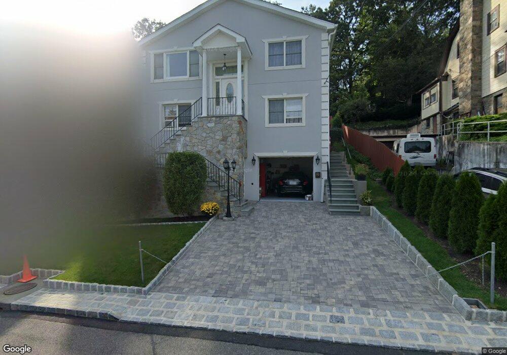 53 Linn Ave, Yonkers, NY 10705 - photo 1