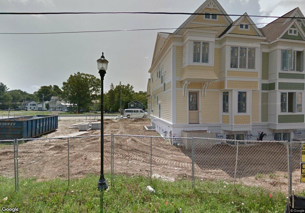 19 Cherry St unit C, Saratoga Springs, NY 12866 - photo 1