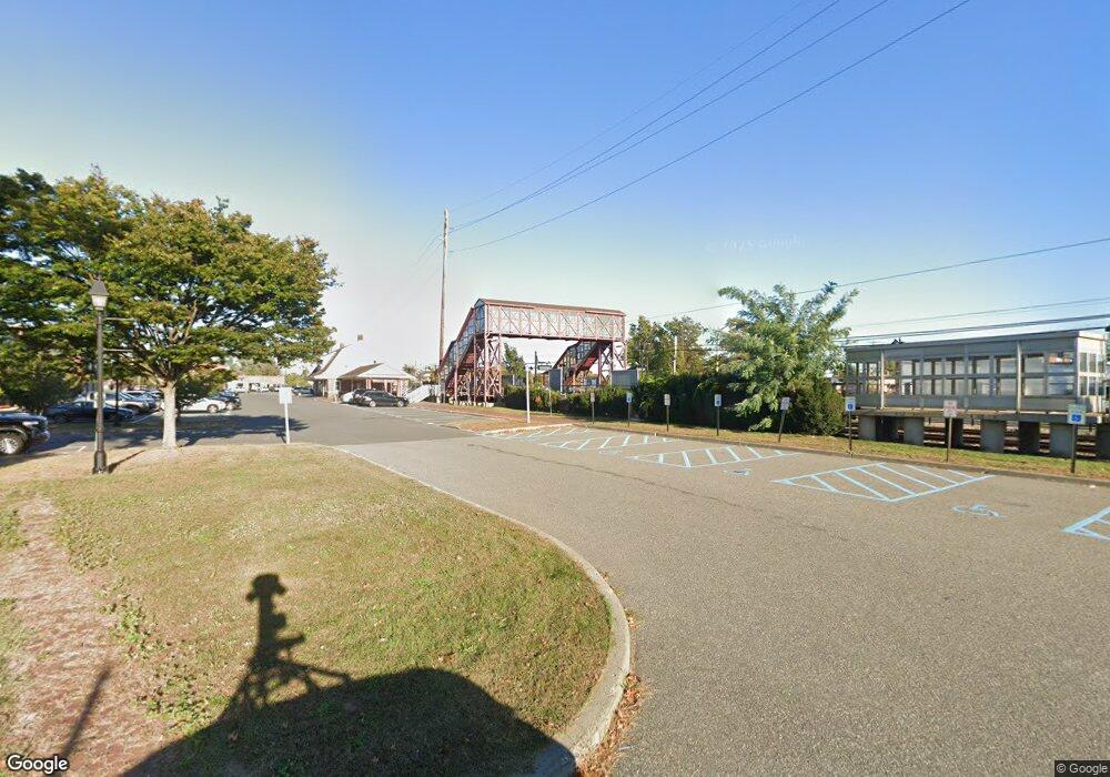 167 Division St, Bay Shore, NY 11706 - photo 1