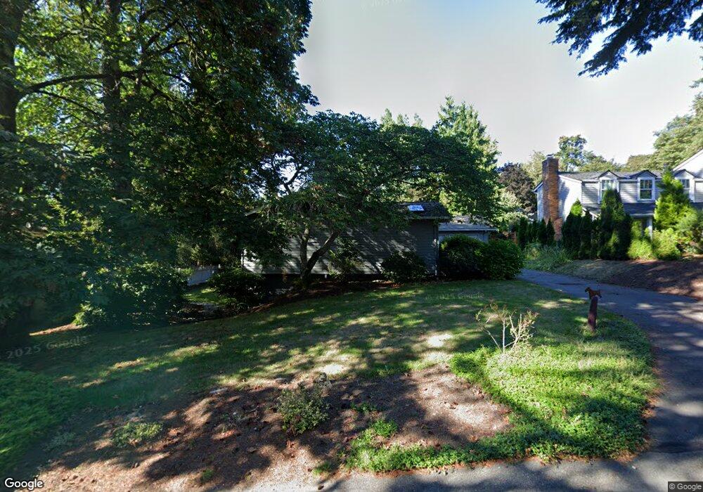 8350 SE 57th St, Mercer Island, WA 98040 - photo 1