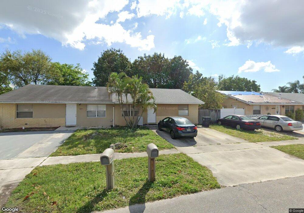 4902 Pimlico Ct, West Palm Beach, FL 33415 - photo 1