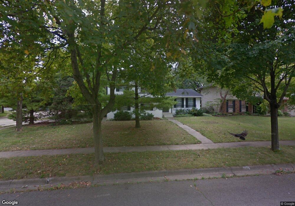 1915 Faymeadow Ave, Columbus, OH 43229 - photo 1