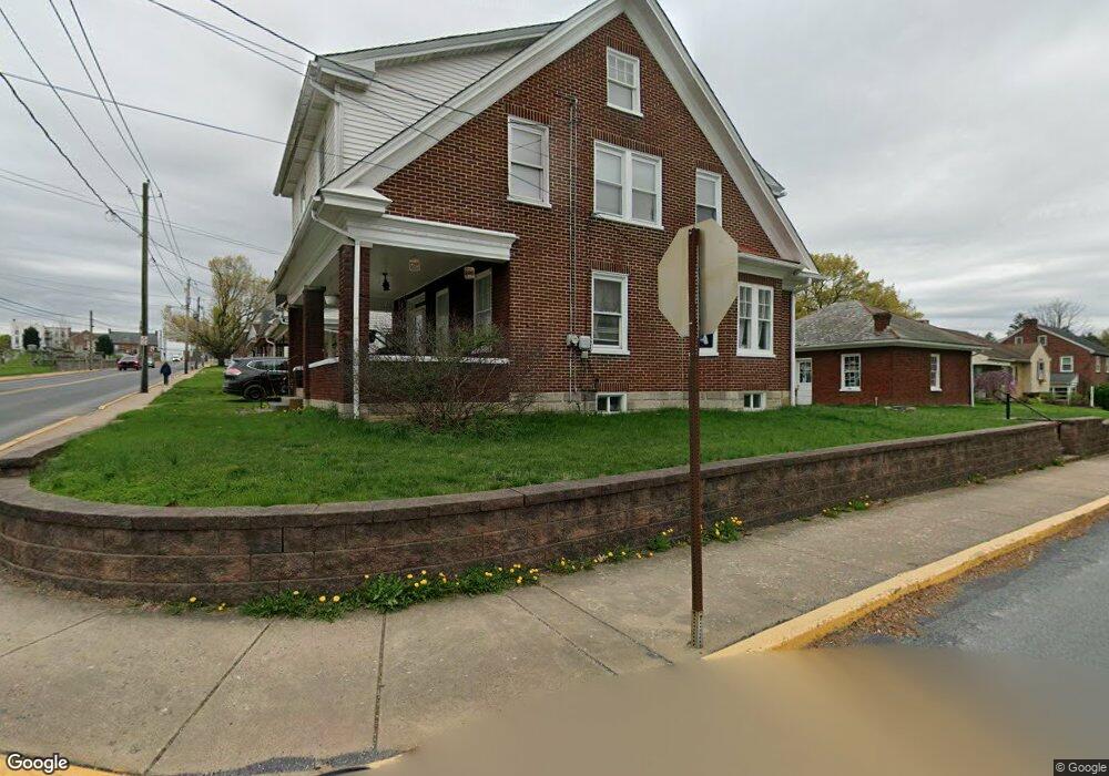 62 N Railroad Ave, New Holland, PA 17557 - photo 1