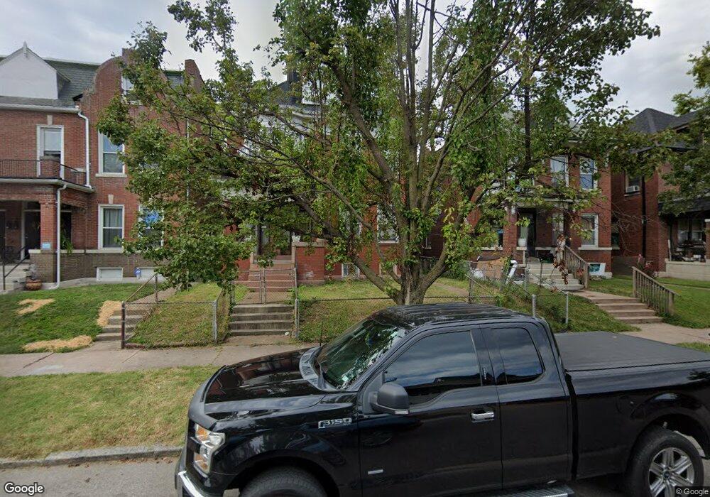 4569 Athlone Ave, Saint Louis, MO 63115 - photo 1