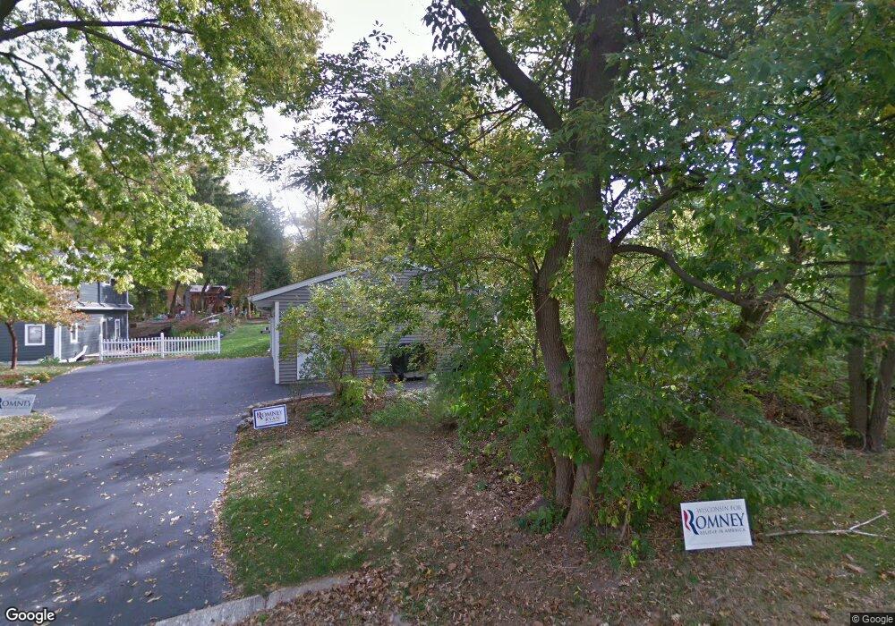 1033 Nagawicka St unit 1035, Delafield, WI 53018 - photo 1